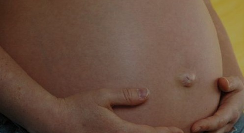 ventre femme enceinte.JPG